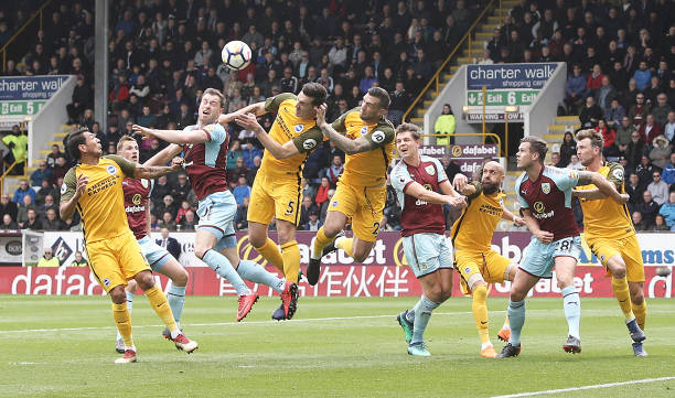 镜报：热刺寻找前腰，关注哈努斯、埃利奥特、阿克利乌什利物浦完成换血啦！.