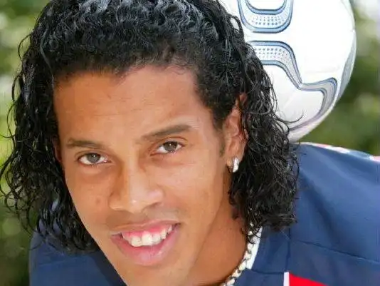 18岁小将一黑到底！赢3位大满贯冠军进决赛，莱巴金娜陷噩梦循环.