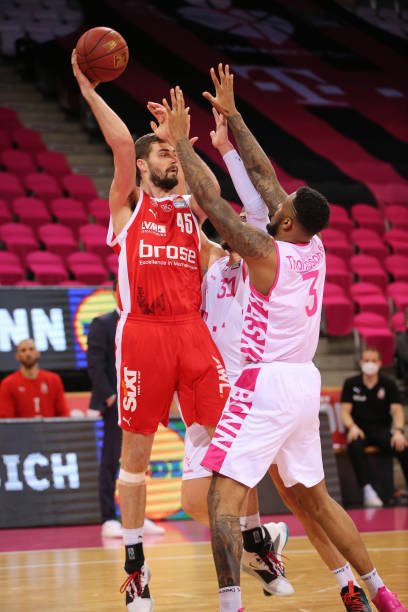 分析她在武 分析她在武