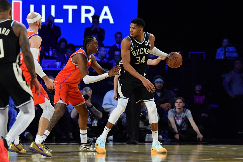 轻前锋凭借 轻前锋凭借